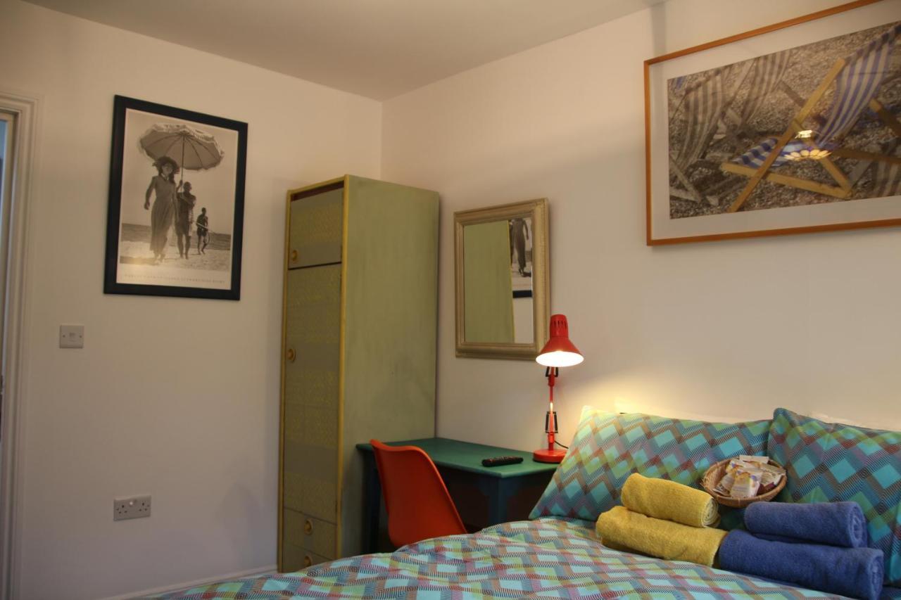 Bed and Breakfast The Enclave à Worthing Extérieur photo